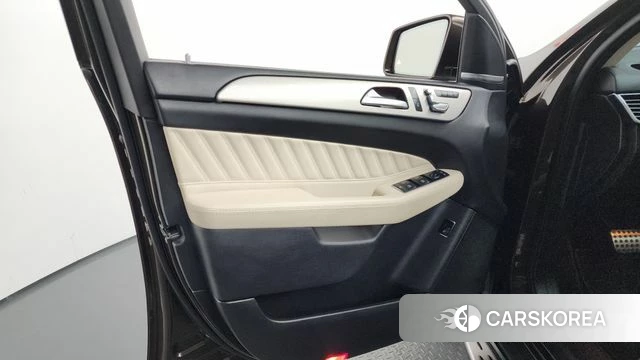 Mercedes-Benz GLE - Class W166 id 4318282 из Кореи 16