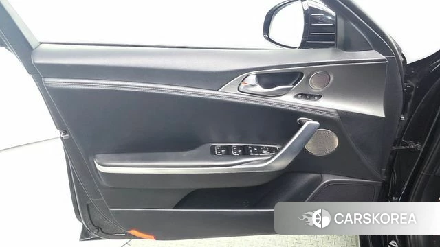 Kia Stinger id 4836996 из Кореи 16