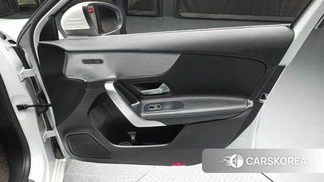 Mercedes-Benz A-Class W177 id 4250188 из Кореи 16