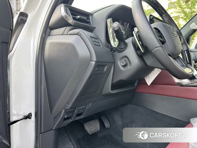 Lexus LX id 4367064 из Китая 16