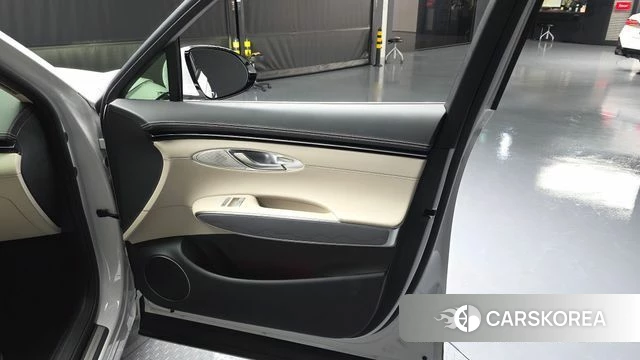 Genesis GV70 id 4281802 из Кореи 16