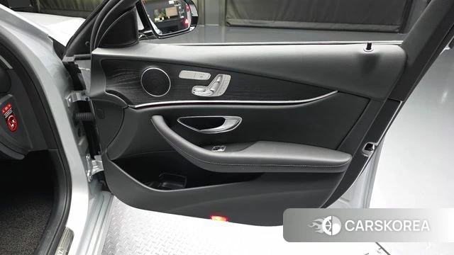 Mercedes-Benz E-Class W213 id 4899914 из Кореи 16