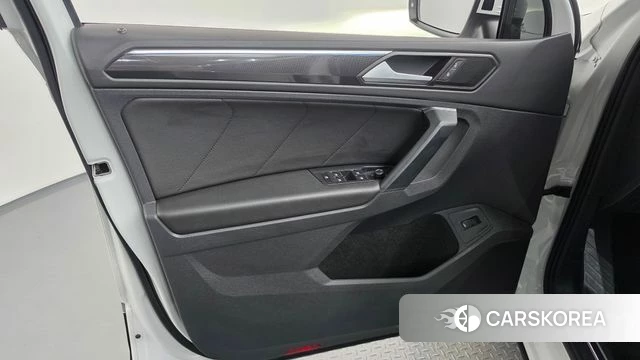 Volkswagen Tiguan second Generation id 4863300 из Кореи 16