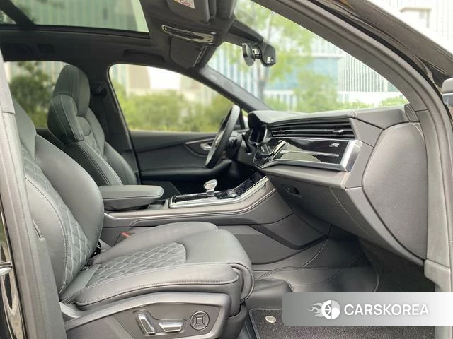 Audi SQ7 id 3968658 из Китая 16