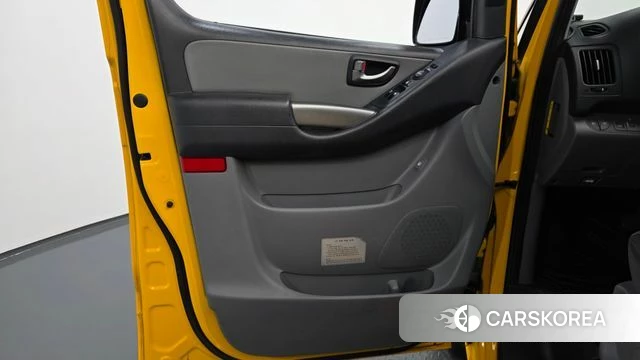 Hyundai The New Grand Starex id 4895603 из Кореи 16