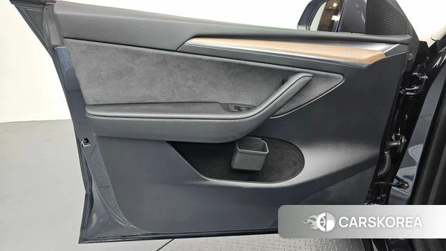 Tesla Model Y id 4421701 из Кореи 16