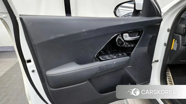 Kia The New Niro id 4402976 из Кореи 16