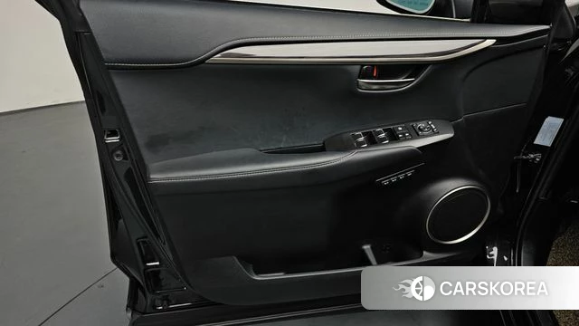 Lexus NX300h id 4574227 из Кореи 16