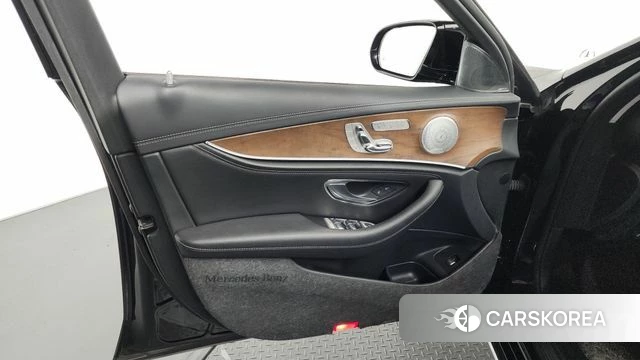 Mercedes-Benz E-Class W213 id 4371490 из Кореи 16