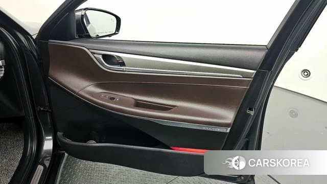 Hyundai The New Grandeur IG id 4377197 из Кореи 16