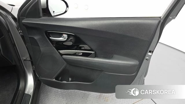 Kia Niro EV id 4688263 из Кореи 16