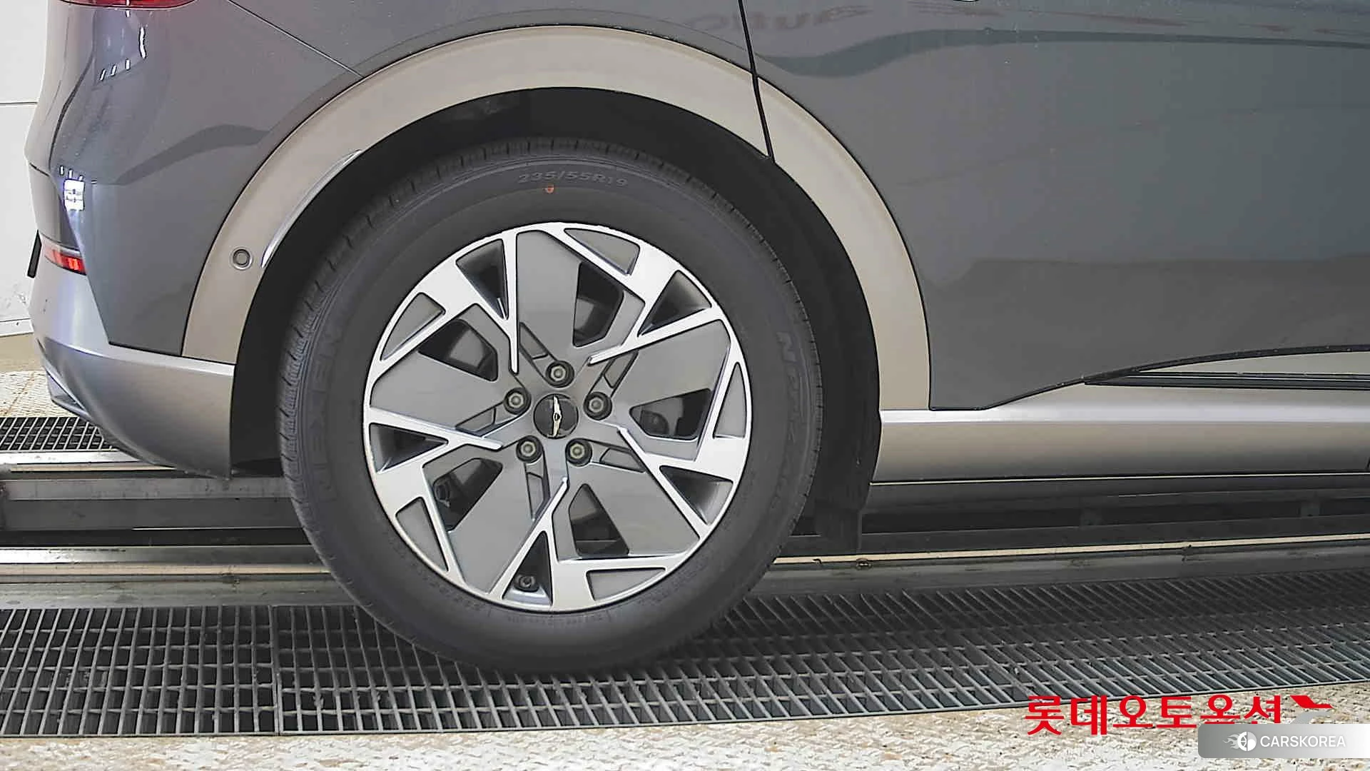 Hyundai GV60 id 4296783 из Кореи 16
