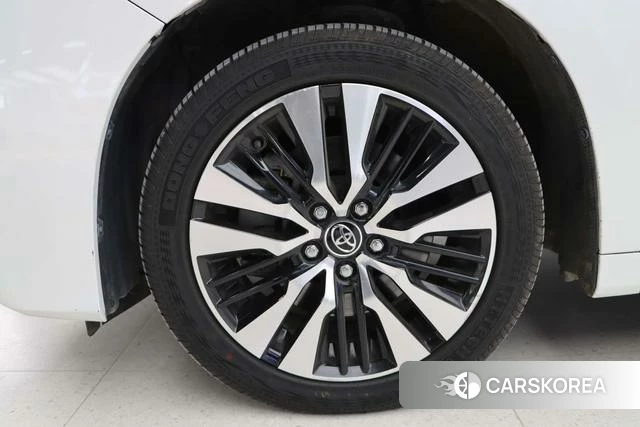 Toyota Elfa id 4239181 из Китая 16