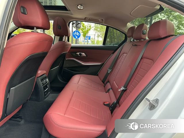 BMW 3 series id 4275459 из Китая 16