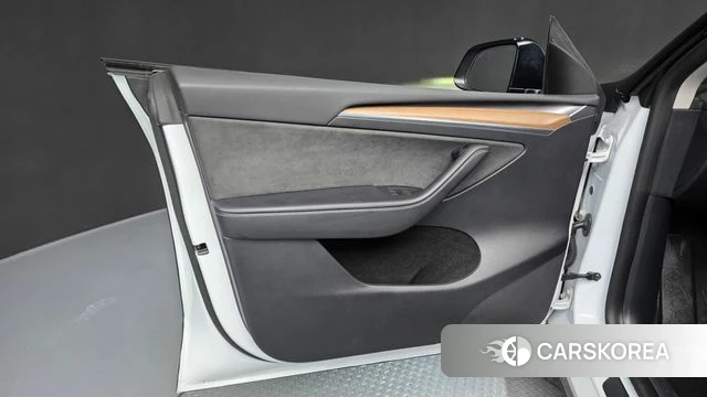 Tesla Model Y id 4783274 из Кореи 16