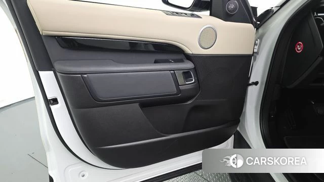 Land Rover Discovery 5 id 4615365 из Кореи 16