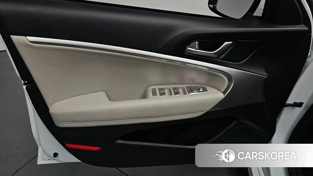 Genesis The New G70 id 4223431 из Кореи 16