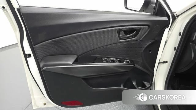 Ssangyong The New Tivoli id 4395195 из Кореи 16