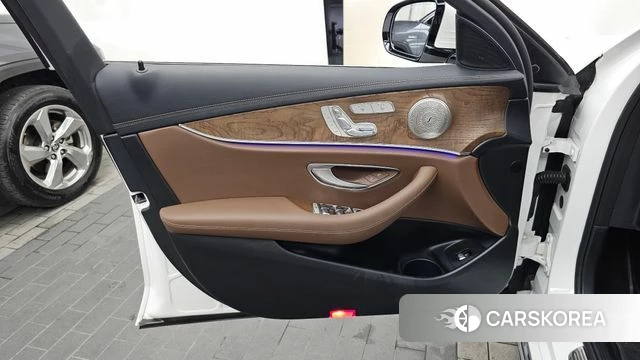 Mercedes-Benz E-Class W213 id 4542451 из Кореи 16
