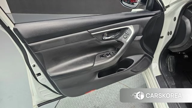 Nissan Altima id 4356989 из Кореи 16