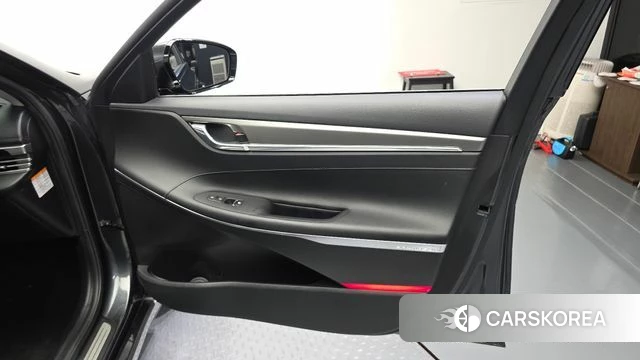 Hyundai The New Grandeur IG Hybrid id 4666196 из Кореи 16