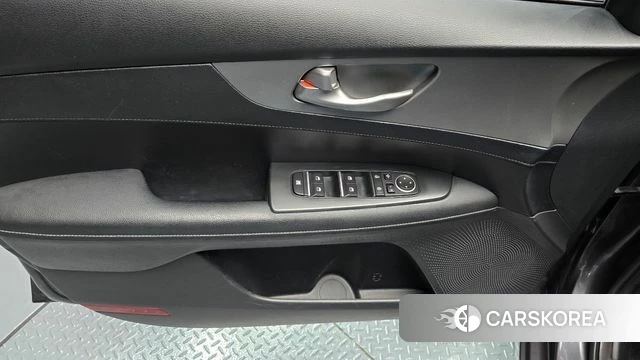 Kia Come New K3 id 4520185 из Кореи 16