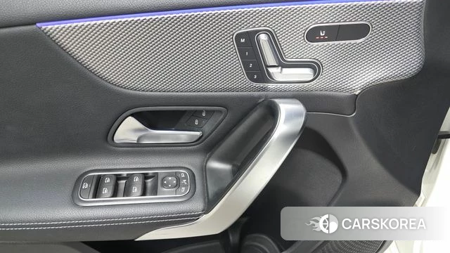 Mercedes-Benz A-Class W177 id 4283637 из Кореи 16