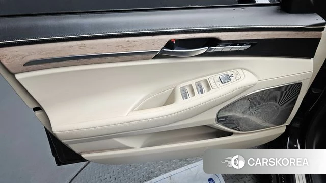 Genesis G90 id 4722467 из Кореи 16
