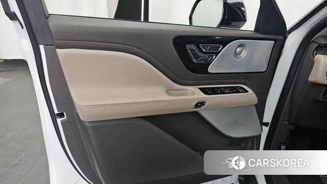 Lincoln Aviator 2nd generation id 4535612 из Кореи 16