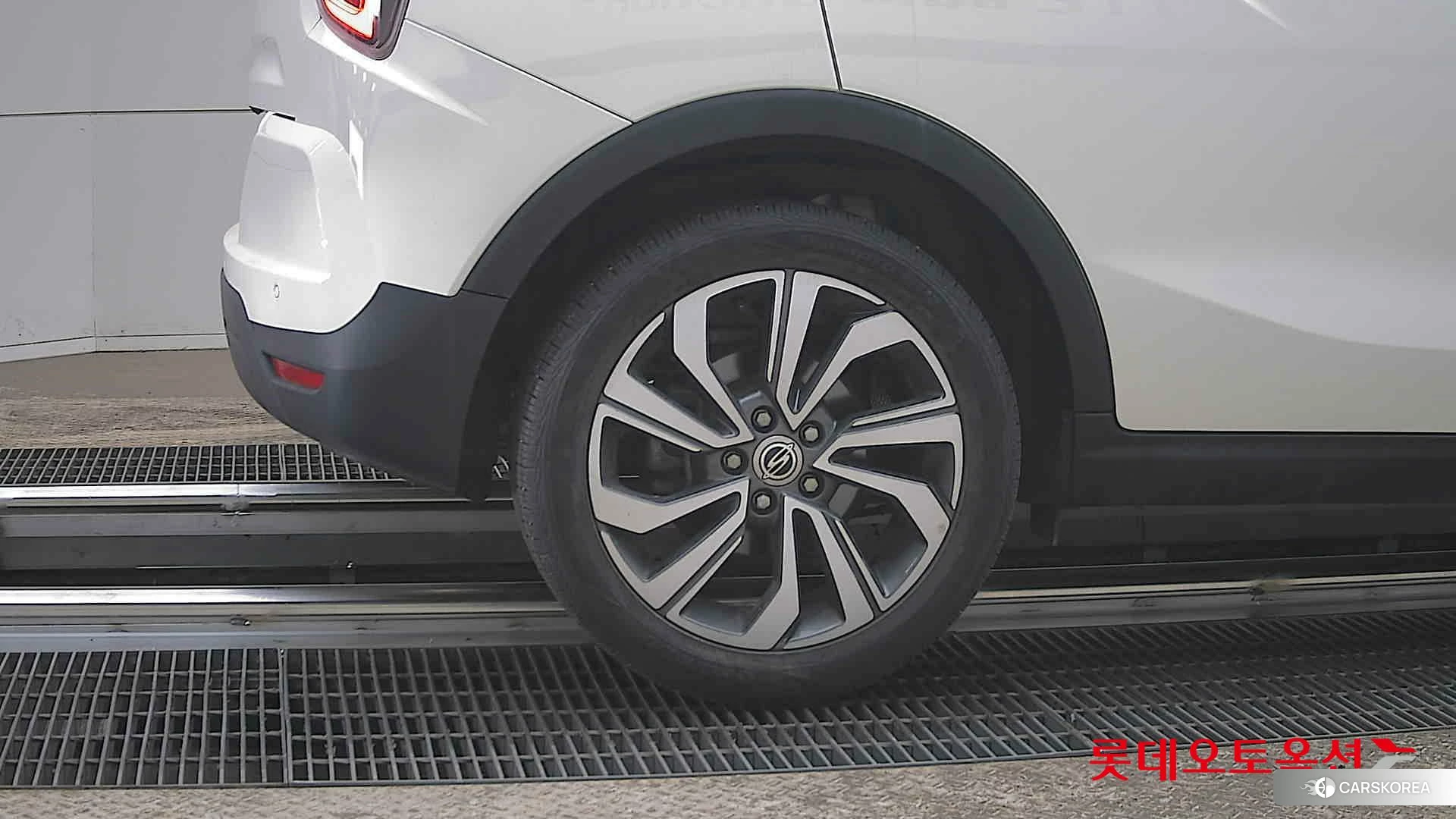 SsangYong Tivoli id 3869465 из Кореи 16