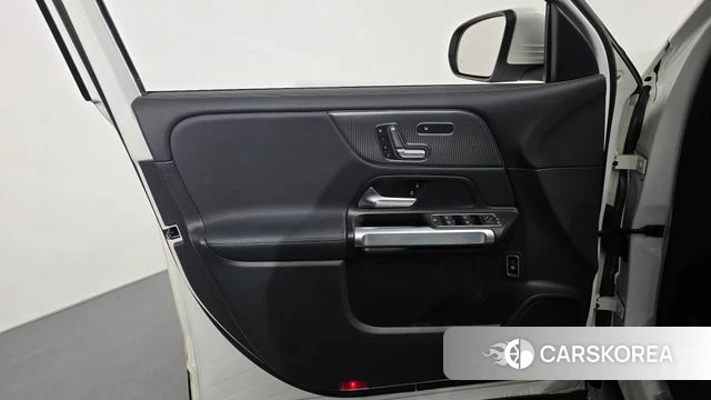 Mercedes-Benz EQB X243 id 4753385 из Кореи 16