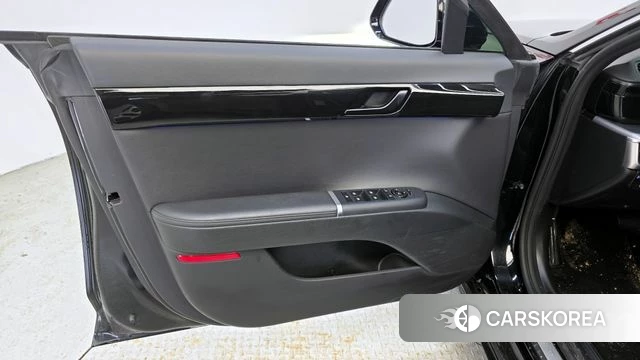 Hyundai Grandeur (GN7) id 4281037 из Кореи 16