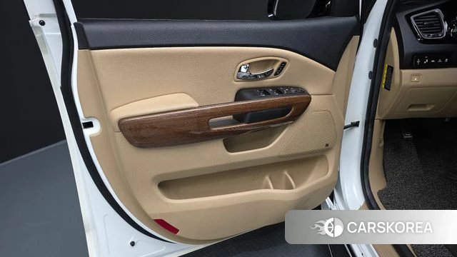 Kia All New Carnival id 4286169 из Кореи 16