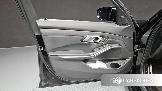 BMW 3 Series (G20) id 4754357 из Кореи 16