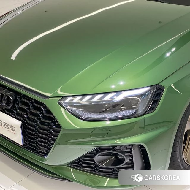 Audi RS 4 id 4222033 из Китая 16