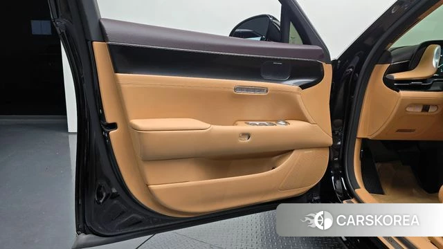 Genesis G90 (RS4) id 4774596 из Кореи 16
