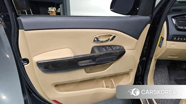Kia The New Carnival id 4900682 из Кореи 16