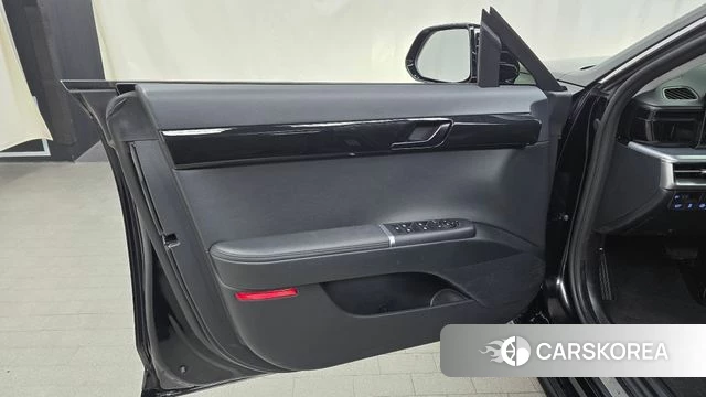 Hyundai Grandeur Hybrid (GN7) id 4186320 из Кореи 16