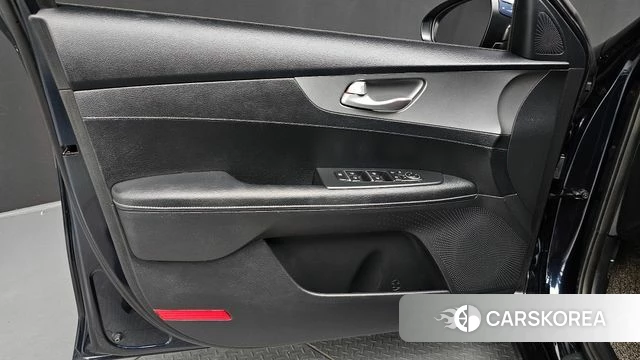 Kia Come New K3 id 4362950 из Кореи 16