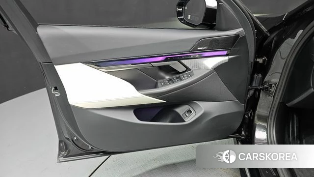 BMW 5 Series (G60) id 4185707 из Кореи 16