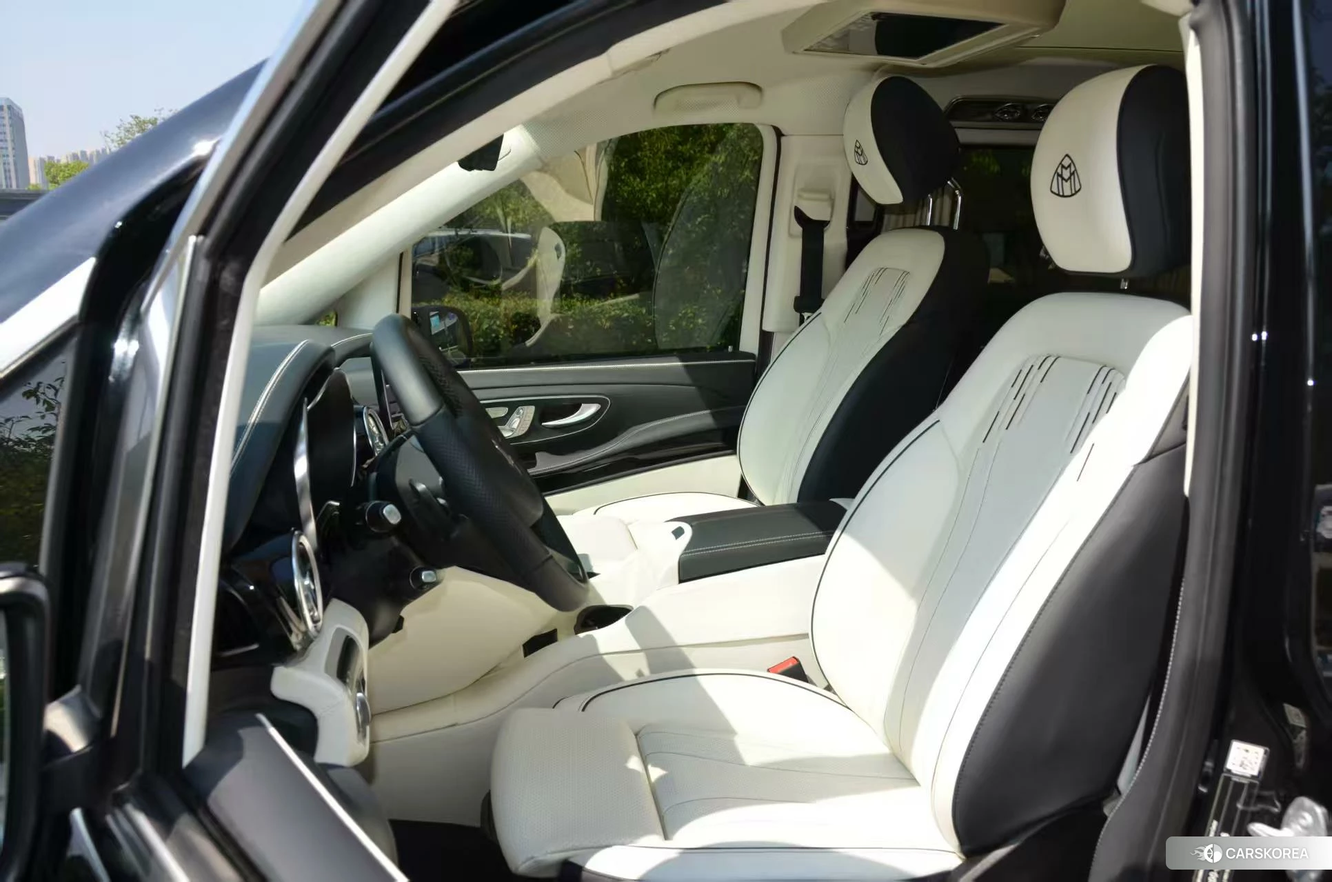 Mercedes-Benz V-class id 4467935 из Китая 16