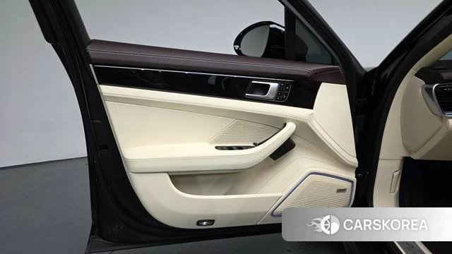 Porsche Panamera (971) id 4465679 из Кореи 16
