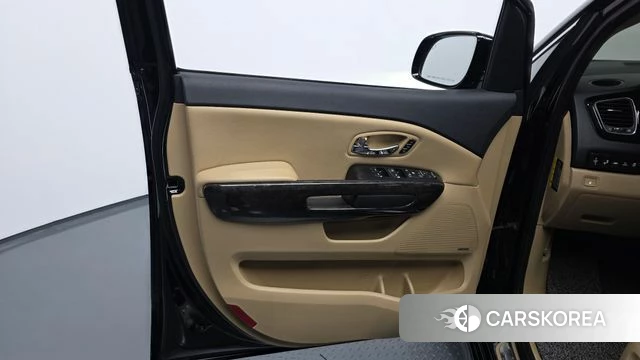 Kia The New Carnival id 4384491 из Кореи 16