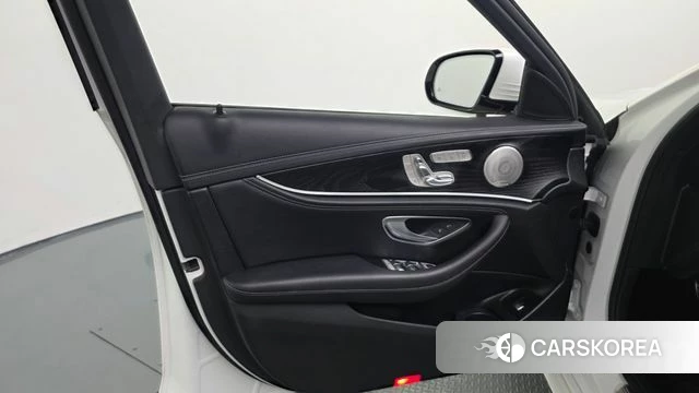 Mercedes-Benz E-Class W213 id 4506607 из Кореи 16