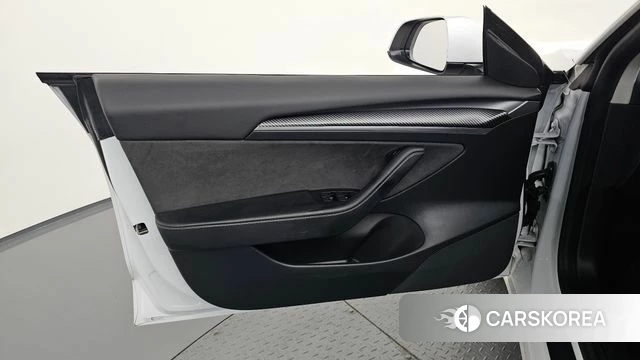 Tesla Model 3 id 4443944 из Кореи 16