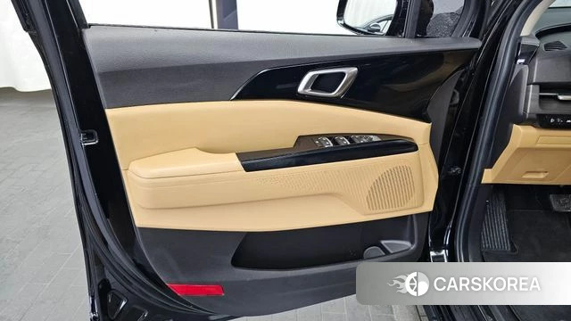 Kia Carnival 4th generation id 4614607 из Кореи 16
