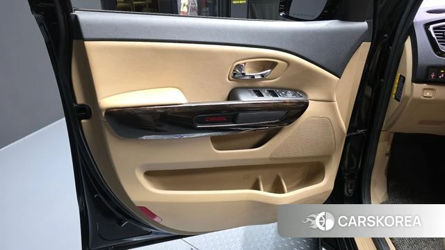 Kia The New Carnival id 4652170 из Кореи 16