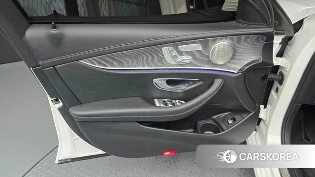 Mercedes-Benz E-Class W213 id 4401872 из Кореи 16