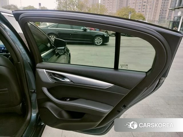 Cadillac CT5 id 3857937 из Китая 16