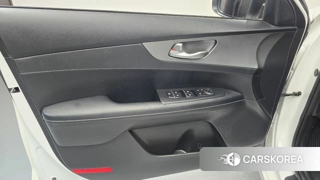 Kia Come New K3 id 4652010 из Кореи 16